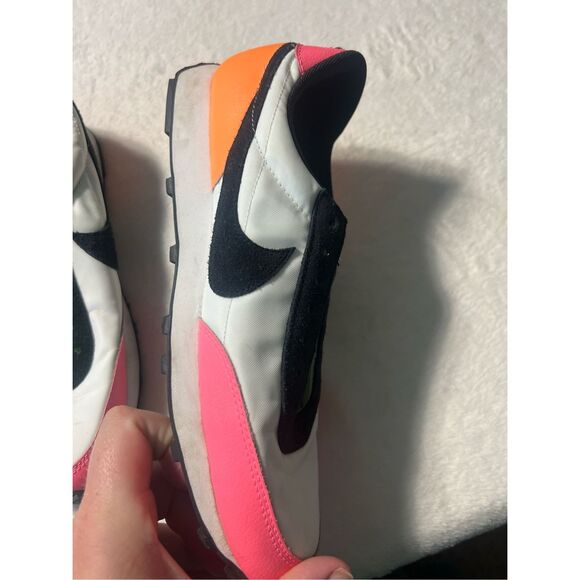 Nike Multicolored Tennis Shoes Woman’s Size 10 No Laces -Marks-Stains - Picture 4 of 13